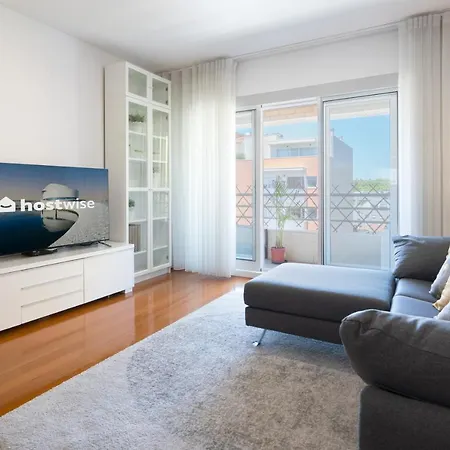 Stunning Trendy Flat W Balcony - Matosinhos *